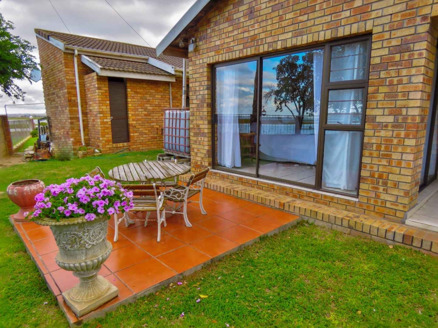 5 Bedroom Property for Sale in Amsterdamhoek Eastern Cape
